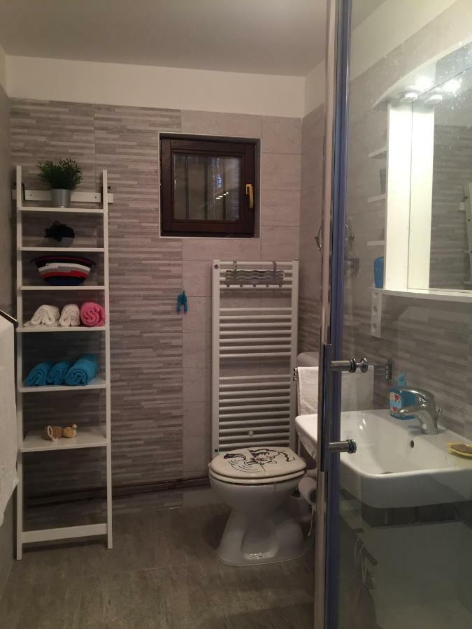 Apartman Cvenkica Omisalj Ngoại thất bức ảnh