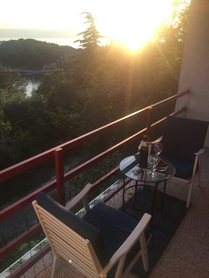 Apartman Cvenkica Omisalj Ngoại thất bức ảnh